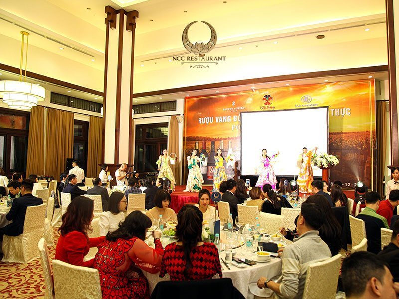 Nhà hàng NCC – Nhà hàng đặt tiệc cuối năm với phong cách hoàng gia sang trọng Những sự kiện tổ chức tại Nhà hàng NCC