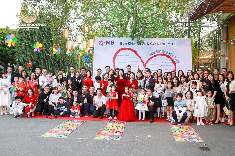 Tri ân tưng bừng - Mừng ngày của bé Nhà hàng sở hữu không gian rộng rãi giữa thiên nhiên xanh