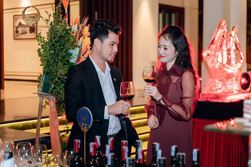 Dạ tiệc trắng - Wine & Cigar – Trải nghiệm tinh hoa Dạ tiệc trắng - Wine & Cigar – Trải nghiệm tinh hoa