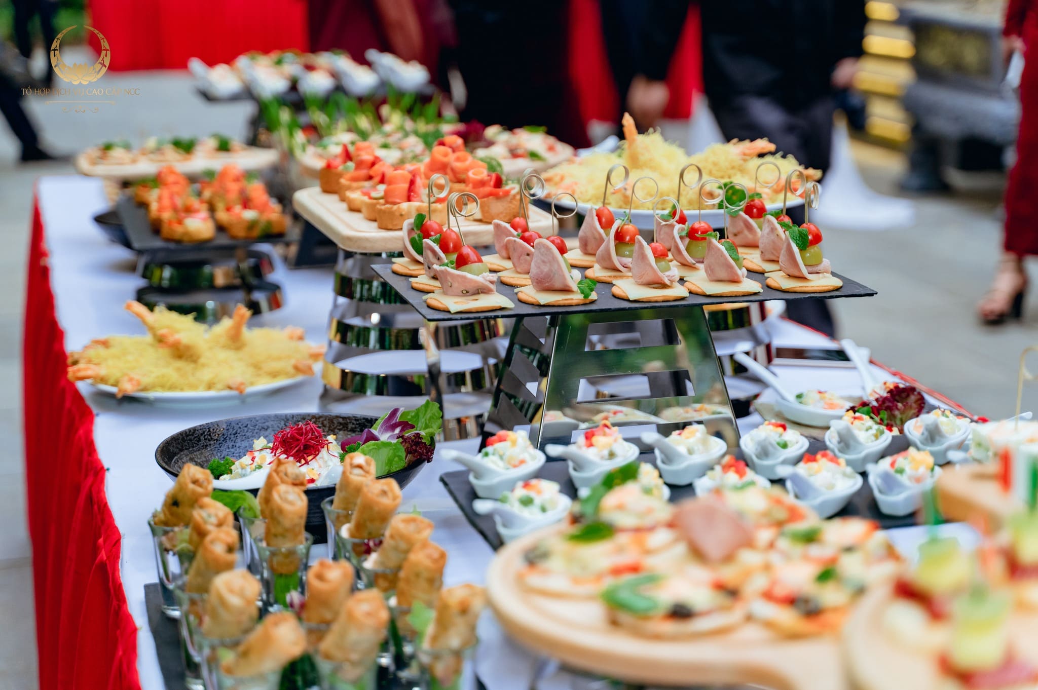 Gợi ý địa điểm tổ chức tiệc cưới tại Hà Nội mà bạn nên biết Gợi ý địa điểm tổ chức tiệc cưới tại Hà Nội mà bạn nên biết