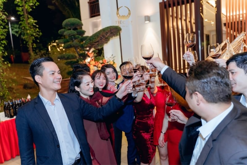 Dịch vụ đặt tiệc cuối năm cao cấp, trọn gói tại Tổ hợp dịch vụ cao cấp NCC Dịch vụ đặt tiệc cuối năm cao cấp, trọn gói tại Tổ hợp dịch vụ cao cấp NCC