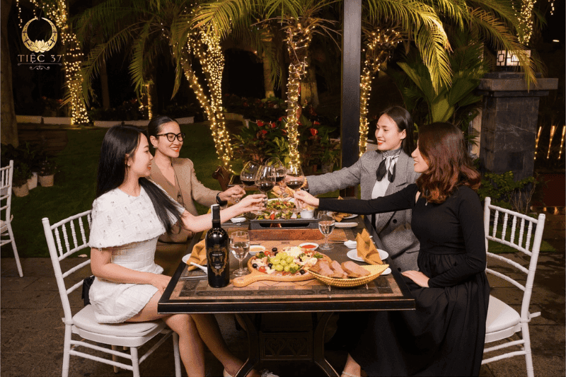 Làm tiệc outside: Xu hướng tiệc đỉnh cao, đậm dấu ấn cá nhân Làm tiệc outside: Xu hướng tiệc đỉnh cao, đậm dấu ấn cá nhân