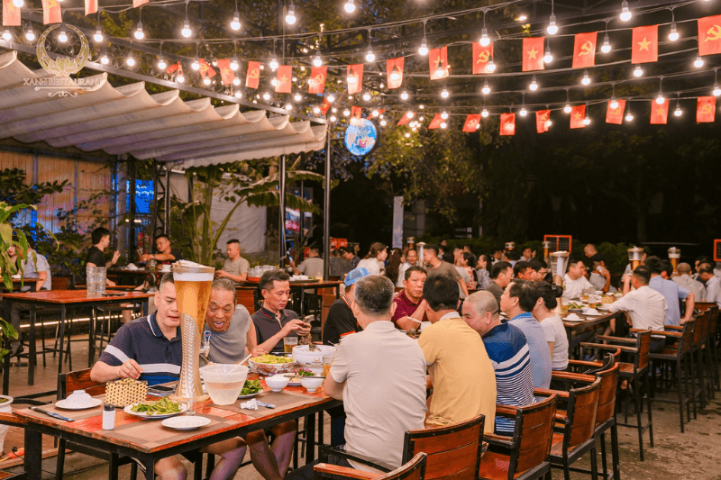 Tổ chức tiệc tất niên ở đâu? Đến ngay nhà hàng Xanh để trải nghiệm không gian Tổ chức tiệc tất niên ở đâu? Đến ngay nhà hàng Xanh để trải nghiệm không gian