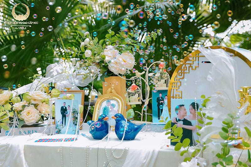 Tiệc cưới ngoài trời tại Đà Lạt thu nhỏ giữa lòng Hà Nội Tiệc cưới ngoài trời tại Đà Lạt thu nhỏ giữa lòng Hà Nội