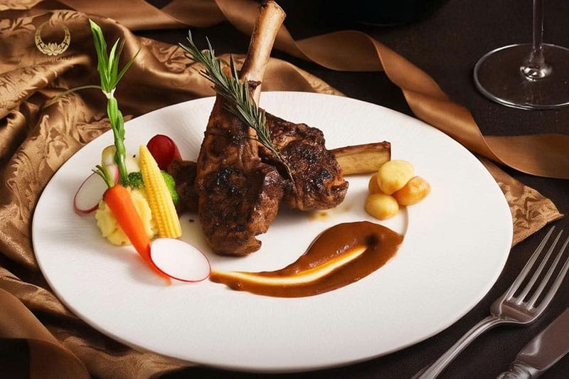 Bật mí về bữa tiệc Fine Dining tại Biệt thự số 1 sang trọng bậc nhất