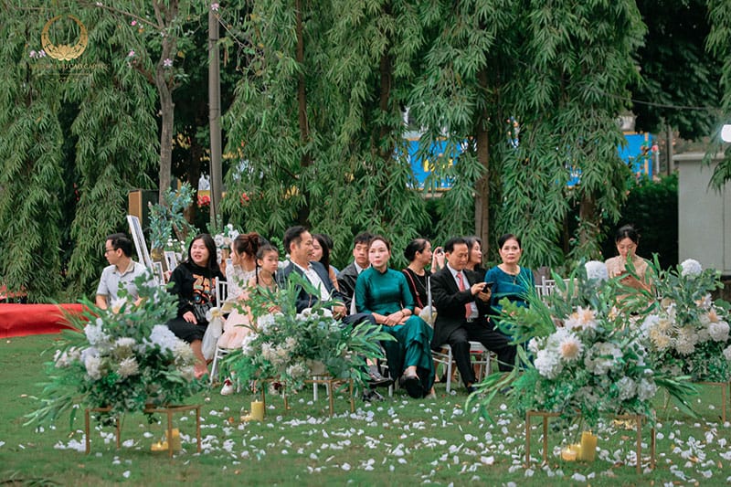 Không gian xanh tổ chức tiệc cưới ngoài trời tại Hà Nội: Khởi đầu hoàn hảo cho tổ ấm hạnh phúc Không gian xanh tổ chức tiệc cưới ngoài trời tại Hà Nội