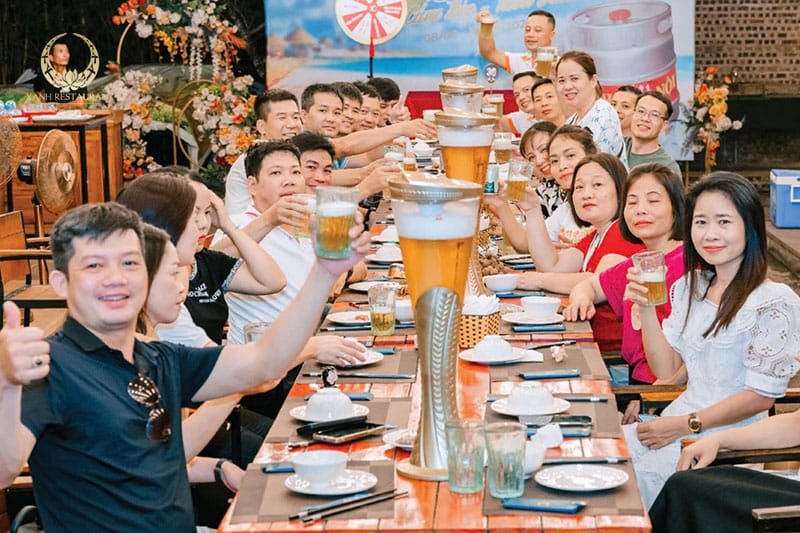 Không gian tiệc tại nhà hàng Xanh