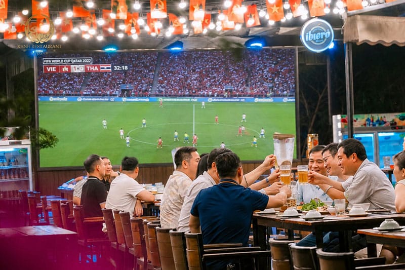 Tiếp lửa World Cup cùng bộ đôi cuồng nhiệt tại Xanh Restaurant