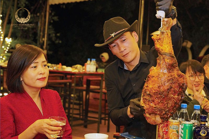 Từ nghệ thuật giữ lửa đến những món nướng bùng vị tại nhà hàng Xanh Từ nghệ thuật giữ lửa đến những món nướng bùng vị tại nhà hàng Xanh