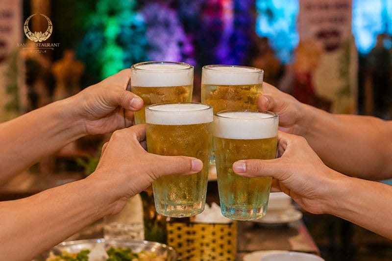 World Cup này uống bia xem bóng đá ở đâu? Đến ngay Nhà hàng Xanh! World Cup này uống bia xem bóng đá ở đâu