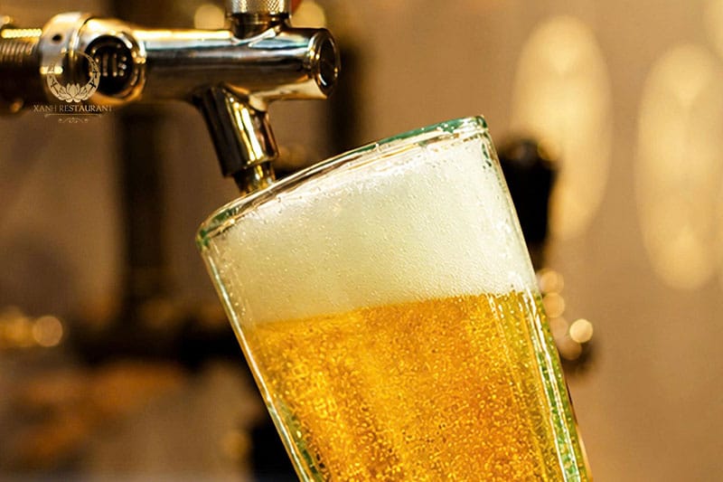 Điều gì làm nên chất riêng của bia Di Sản tại Xanh Restaurant?