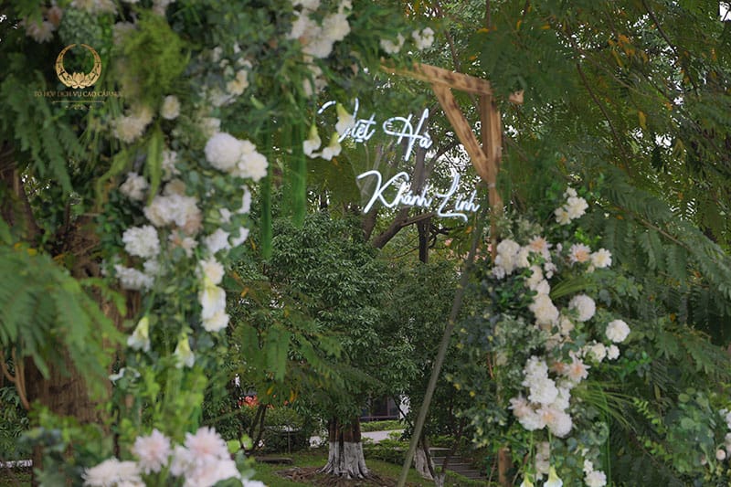 Intimate Outdoor Wedding - Nơi thiên nhiên nâng niu từng khoảnh khắc