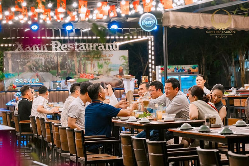 Trăng đong đầy tiệc sum vầy tại Xanh: Trải nghiệm đặt tiệc Trung Thu trọn vẹn
